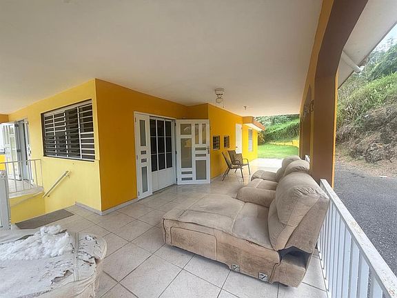 3rd image of Carr 411 Km #.2