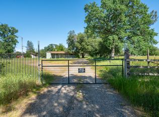 16868 Bunny Ln, Anderson, CA 96007
