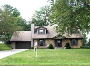 1403 Fairway Dr, Marshalltown, IA 50158