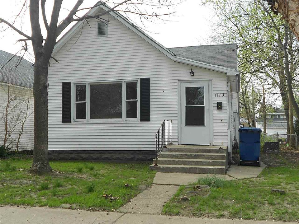 1st image of 1423 Grand Ave