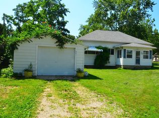 301 E Franklin St, Mahomet, IL 61853