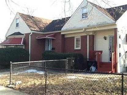 1st image of 843 Hayes Ave