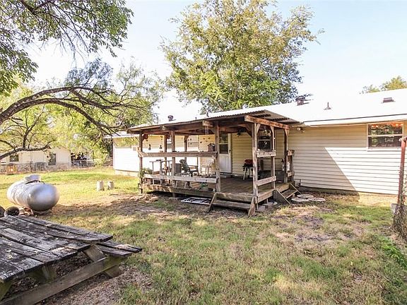 5th image of 710 Fern Creek Dr