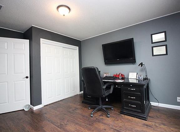 3rd image of 228 Equestrian Dr