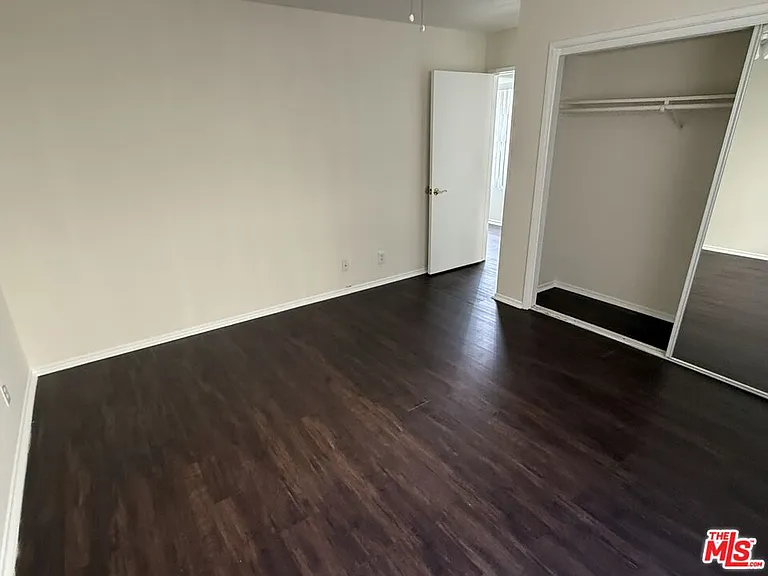 18600 Burbank Blvd #107 — Photo 7