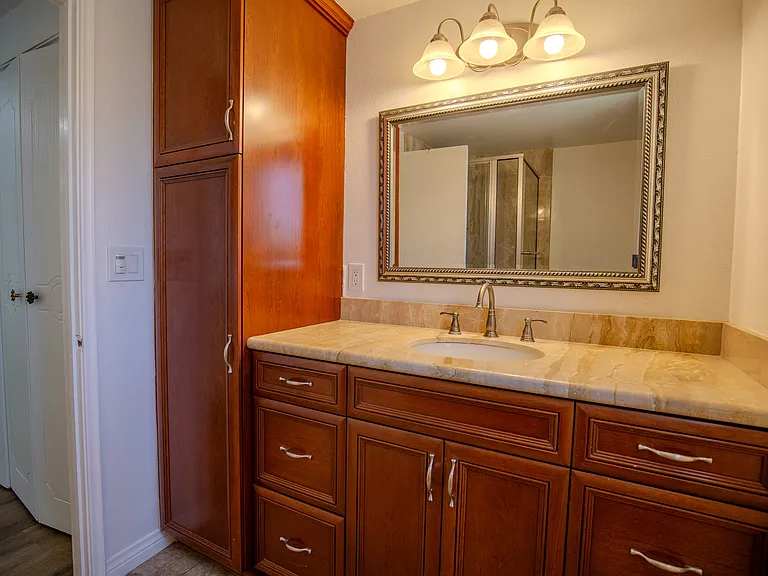 1409 S Adria St — Photo 35