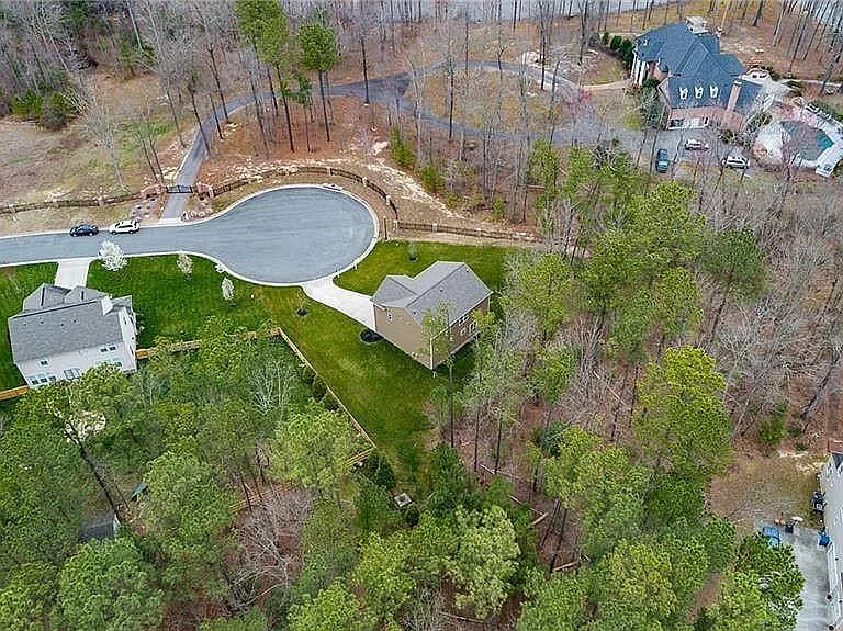 4007 Island Park Ct — Photo 32