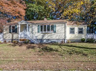 26 Tanglewood Ave, Tewksbury, MA 01876