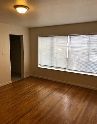 2nd image of 812 Bay St #1