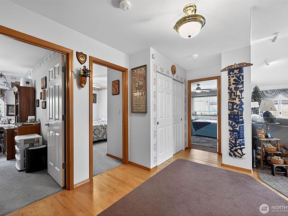 5th image of 7214 35th Street NE