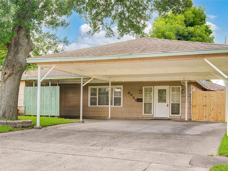 8565 Ridgepoint Dr — Photo 3