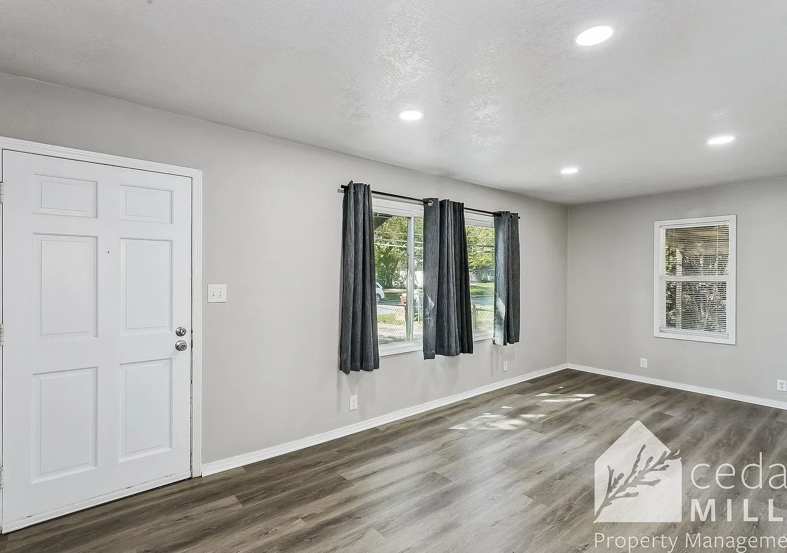 3 Bedroom Southwest Wichita — Photo 2