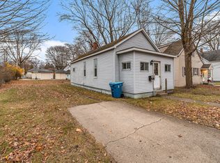 610 N Harrison St, Ludington, MI 49431