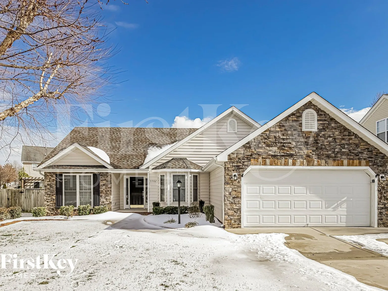 3 bed, 2.0 bath, 1672 sqft, $2,040 — Photo 1