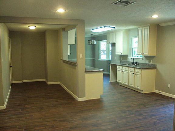 4th image of 3307 Ashwyne Ct