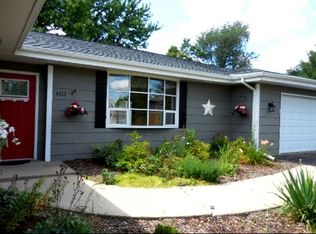 4317 Honey Locust Ln, Roscoe, IL 61073