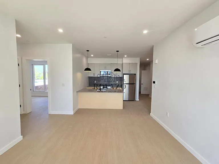 74 Webster St #2C — Photo 3