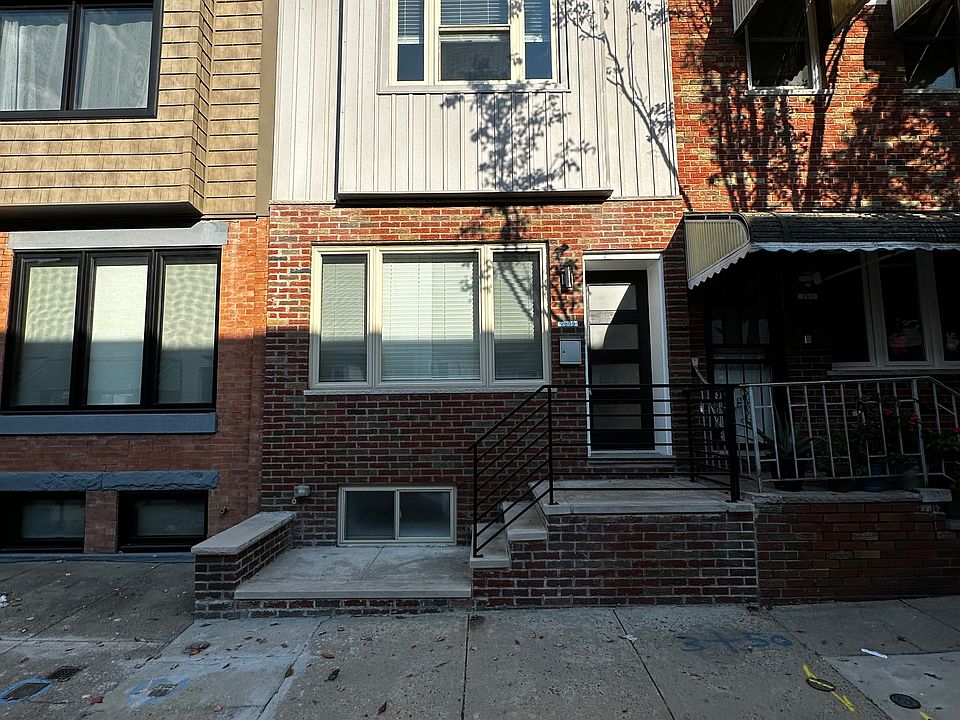 1st image of 2609 S Hutchinson St