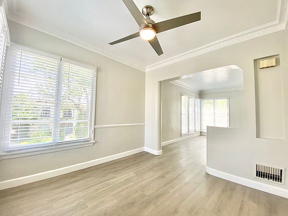 4th image of 2601 W 42nd St #4195.5