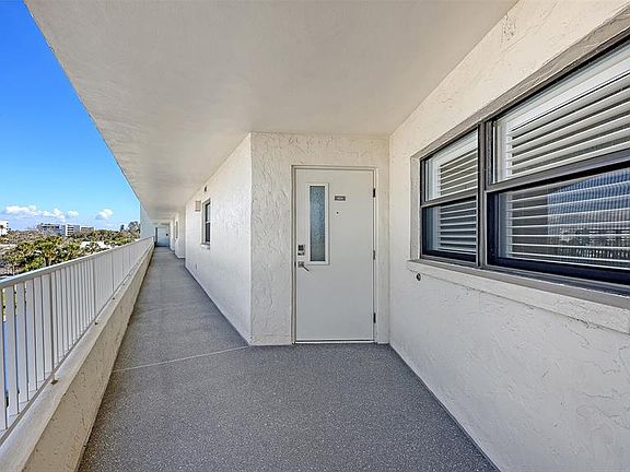 2nd image of 5770 Midnight Pass Rd APT 404