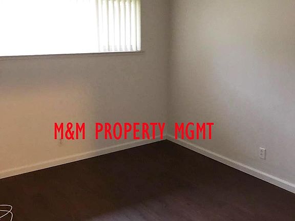 5073 RHODE ISLAND BED ROOM