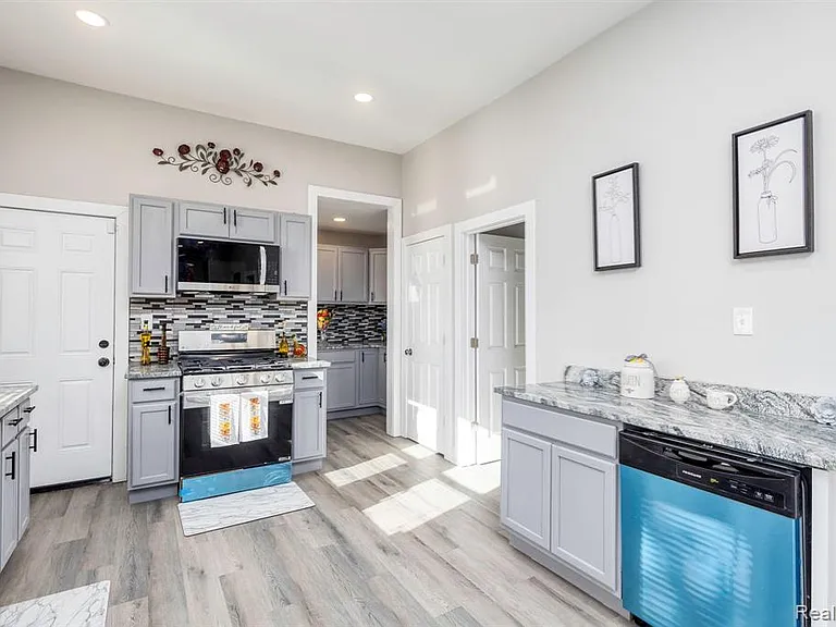 2513 Concord St — Photo 13