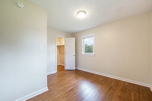 South Asheville Commons — Photo 10