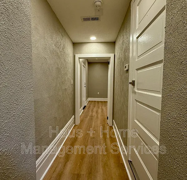 906 Penn Ave #C — Photo 17