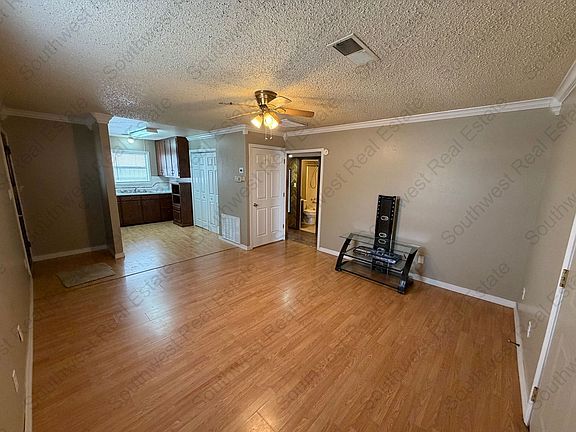 3rd image of 611 E 2nd St