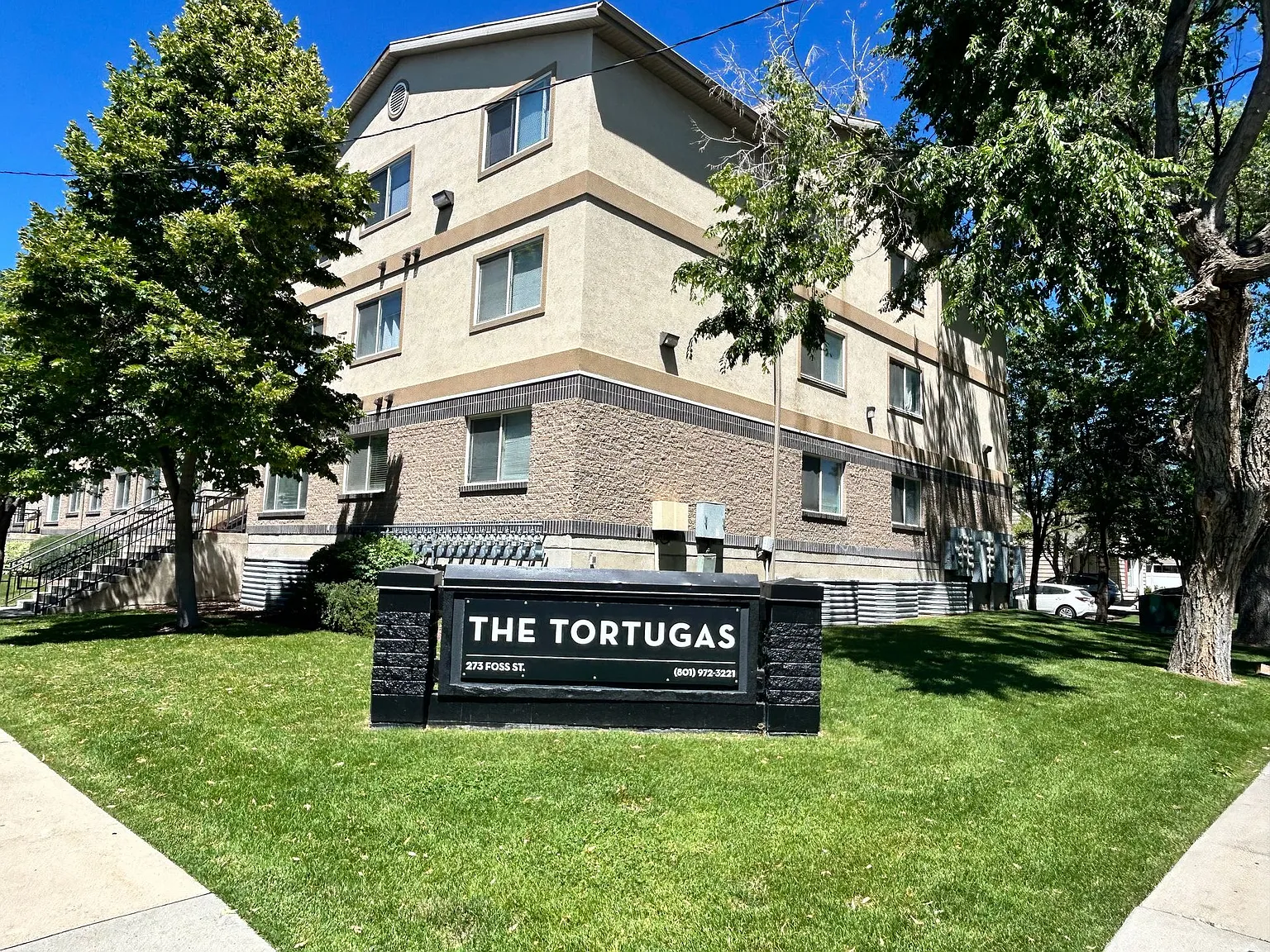 Tortugas Apartments — Photo 3