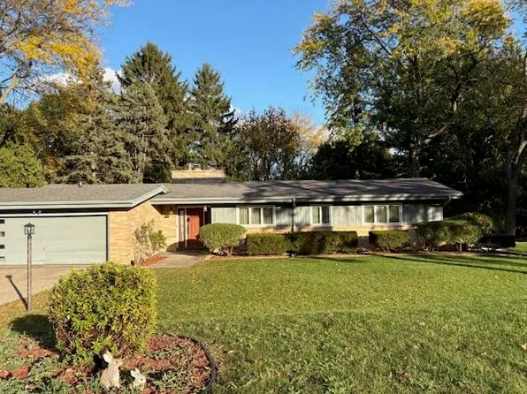 1429 W Skyline Dr, Madison, WI 53705