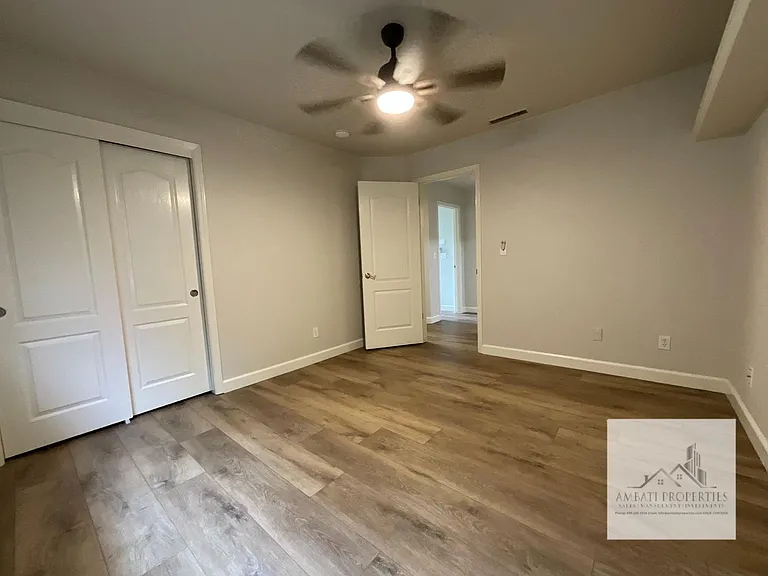 1834 E Lester Ave — Photo 13