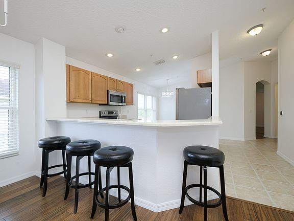 4th image of 1200 Canopy Walk Ln APT 1235