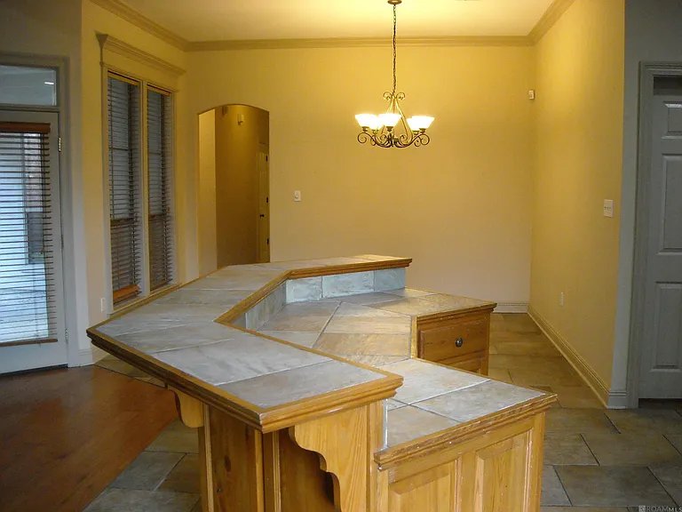 10655 Woodland Oaks Dr — Photo 4