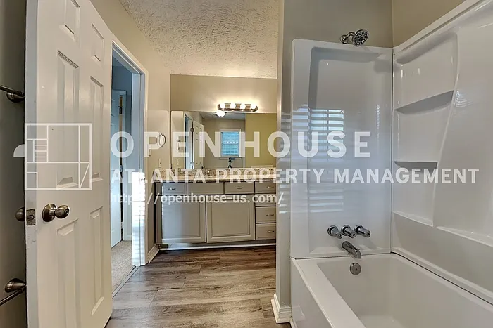 2075 Pinella Dr — Photo 10
