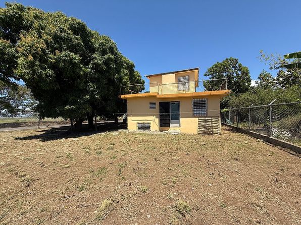 68 3rd St, Santa Isabel, PR 00757