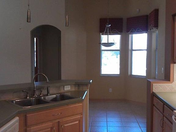 5th image of 2828 Swann Hollow Dr
