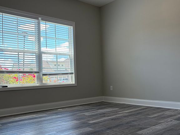 4th image of 441 Adalynn Cir