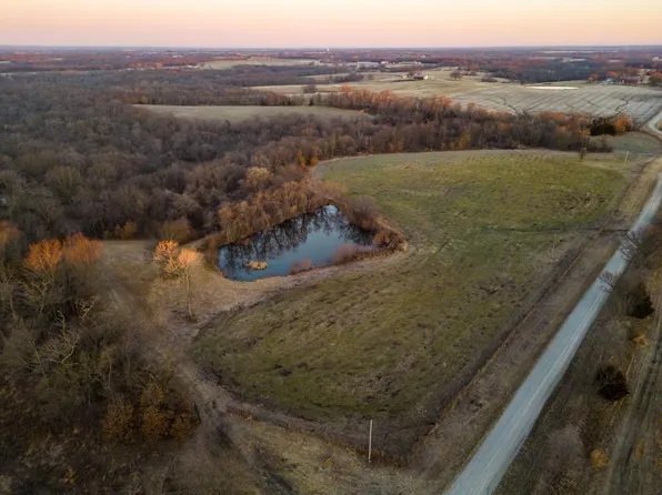 Waller Rd, Richmond, MO 64085