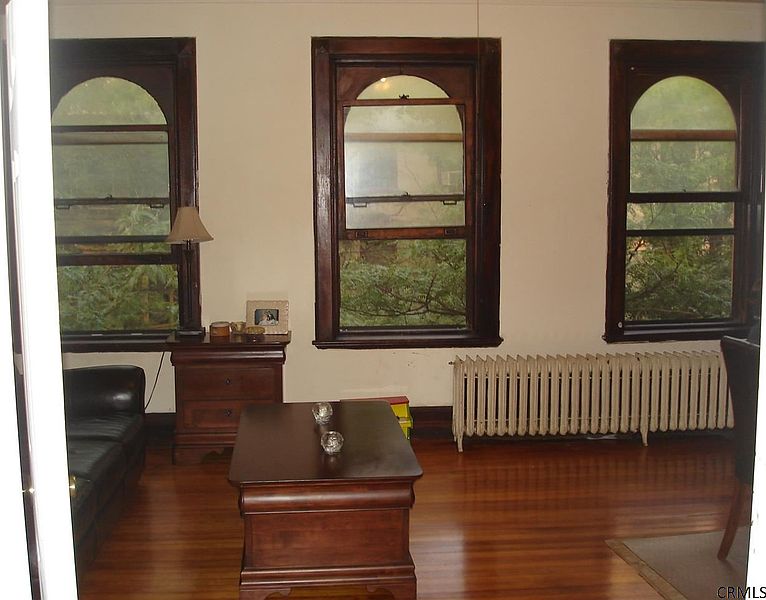 4th image of 136 1/2 LANCASTER Street