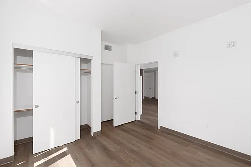 Floor plan Two-Bedroom