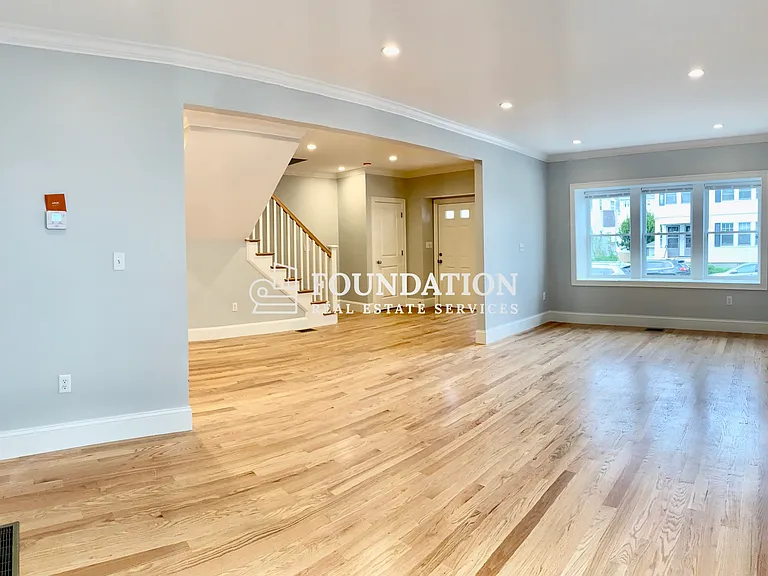 18 Bothwell Rd #1 — Photo 8