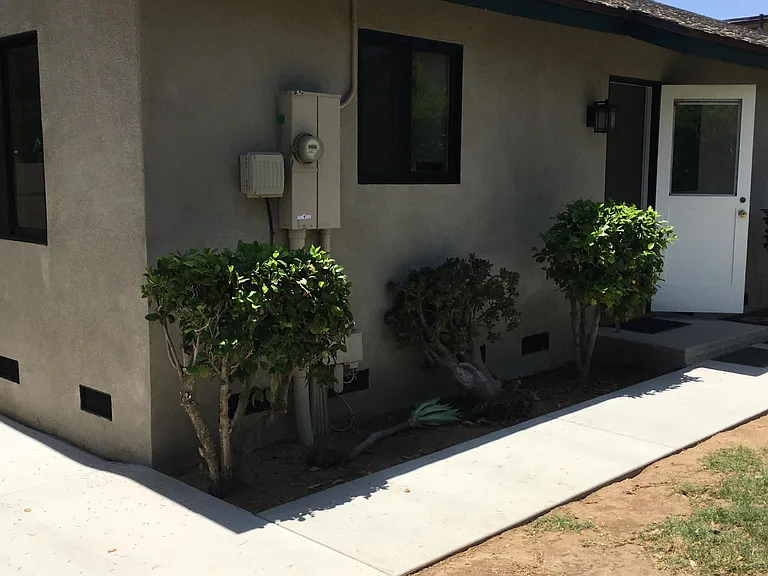 2641 E Orange Grove Blvd — Photo 11