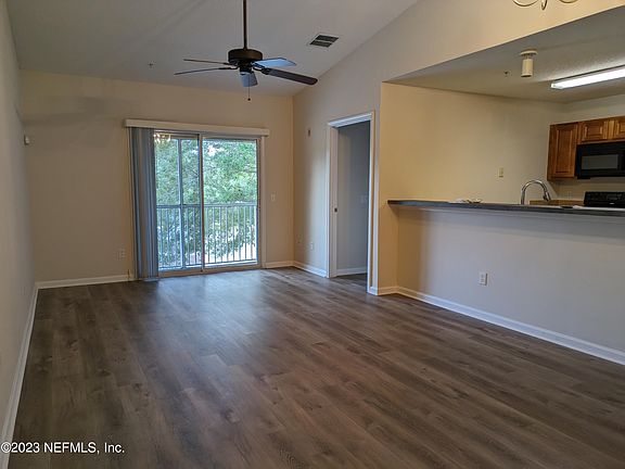 2nd image of 3610 Kirkpatrick Cir Unit 13