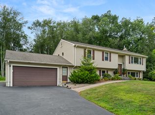 43 Old Castle Dr, Monroe, CT 06468