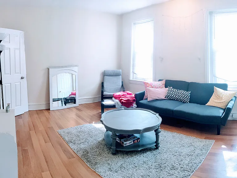 2027 N Gratz St — Photo 2