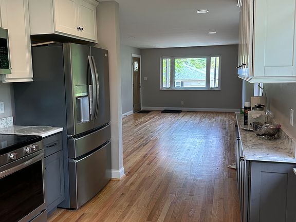 5th image of 4105 Settle St #4105