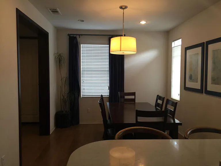 402 Vista Dr — Photo 6