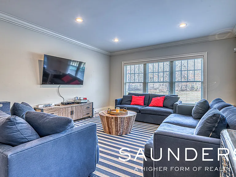 4 Candace Dr — Photo 19