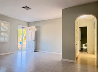 8453 Hazeltine Ave, Panorama City, CA 91402